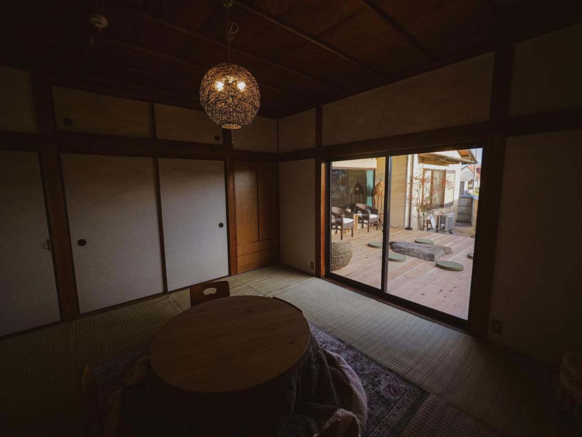 古民家ゲストハウス Chachacha Awaji Екстер'єр фото